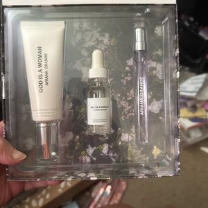 Ariana Grande God Is A Woman Skincare Trio - Cream and Silver